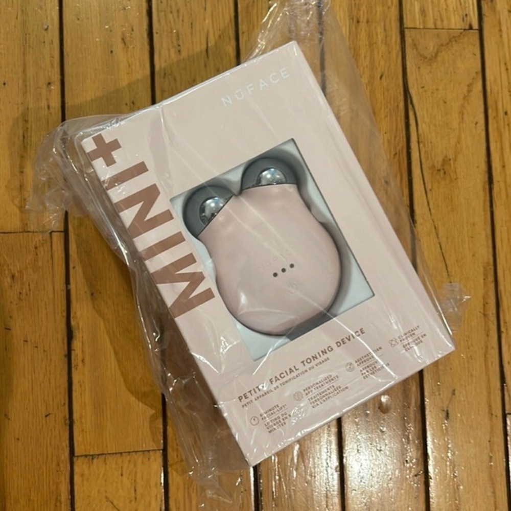 NuFace Mini+ Petite Facial Toning Microcurrent Kit